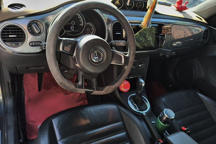 Used Volkswagen Beetle 2013 1.2TSI Comfort Model Center Console
