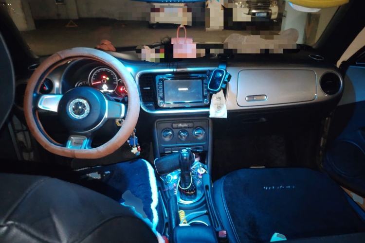 Used Volkswagen Beetle 2013 1.4TSI Fashion Edition Center Console