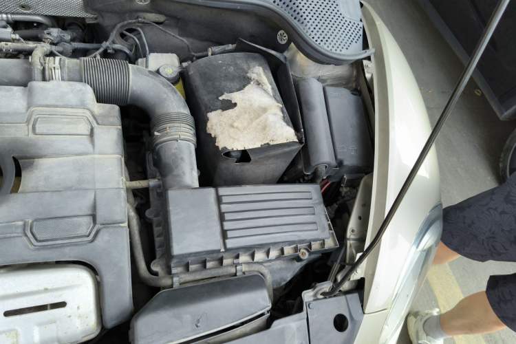Used Volkswagen Beetle 2013 1.4TSI Fashion Edition Engine Bay Left