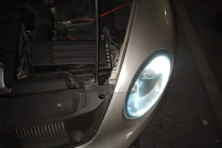 Used Volkswagen Beetle 2013 1.4TSI Fashion Edition Engine Bay Left