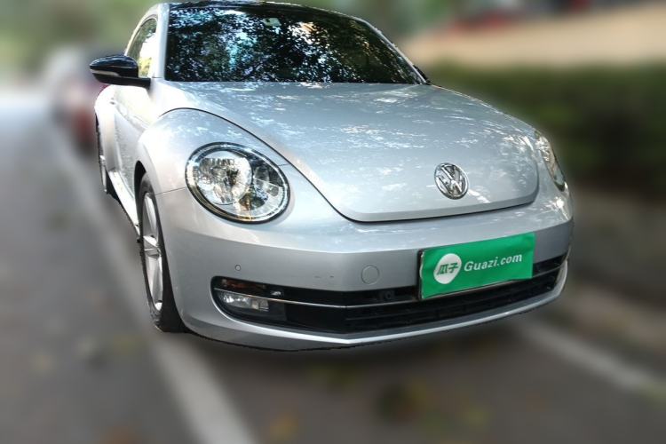 Used Volkswagen Beetle 2013 1.4TSI Luxury Model Front Right 45 Deg