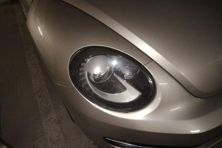 Used Volkswagen Beetle 2013 1.4TSI Fashion Edition Right Front Headlight