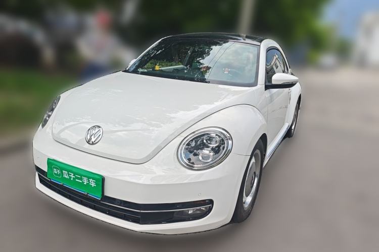 Ojetý Volkswagen Beetle 2013 1.4 TSI Comfort Model Guazi used car, China used car export, Used car for sale, Used cars, Cheapest cars for sale