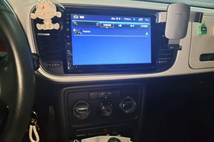 Used Volkswagen Beetle 2013 1.4TSI Fashion Edition Audio And AC Panel