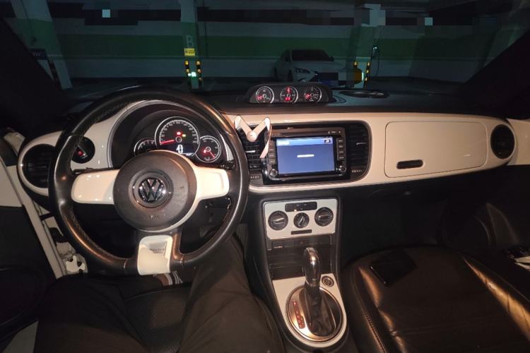 Used Volkswagen Beetle 2013 1.2TSI Fashion Edition Center Console