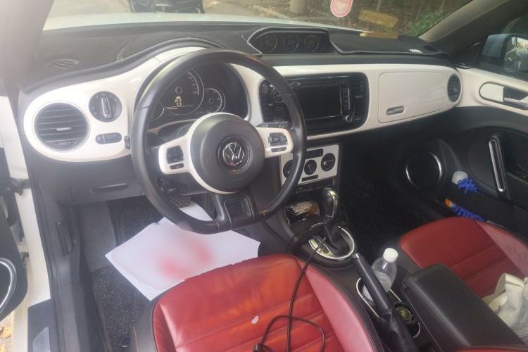 Used Volkswagen Beetle 2013 1.4 TSI Comfort Model Center Console
