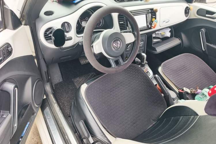Used Volkswagen Beetle 2013 1.4TSI Fashion Edition Center Console
