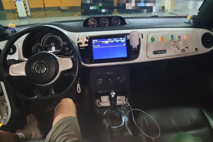 Used Volkswagen Beetle 2013 1.4TSI Fashion Edition Center Console