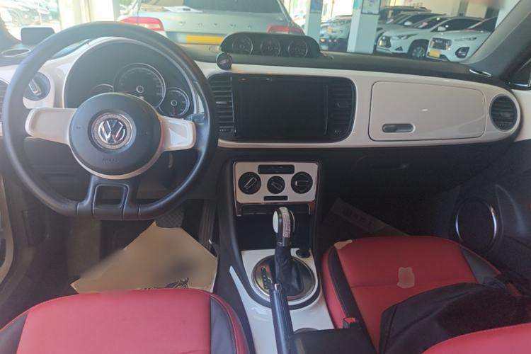 Used Volkswagen Beetle 2013 1.4TSI Fashion Edition Center Console