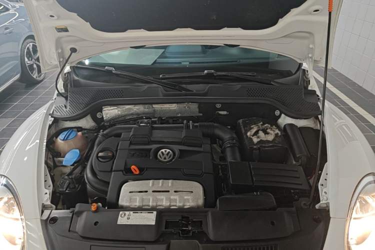 Used Volkswagen Beetle 2013 1.4TSI Fashion Edition Engine Bay