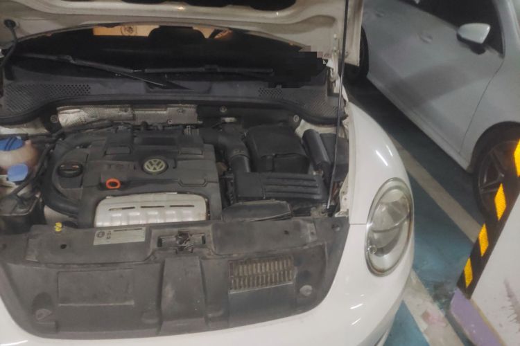Used Volkswagen Beetle 2013 1.4 TSI Comfort Model Engine Bay Left