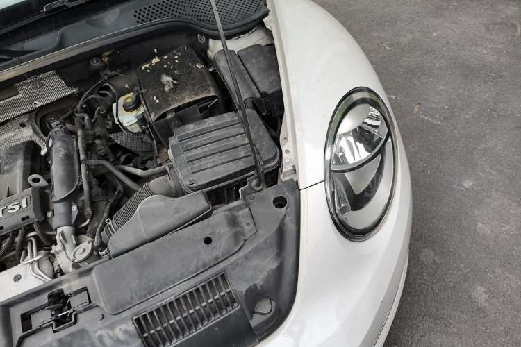 Used Volkswagen Beetle 2013 1.2TSI Comfort Model Engine Bay Left