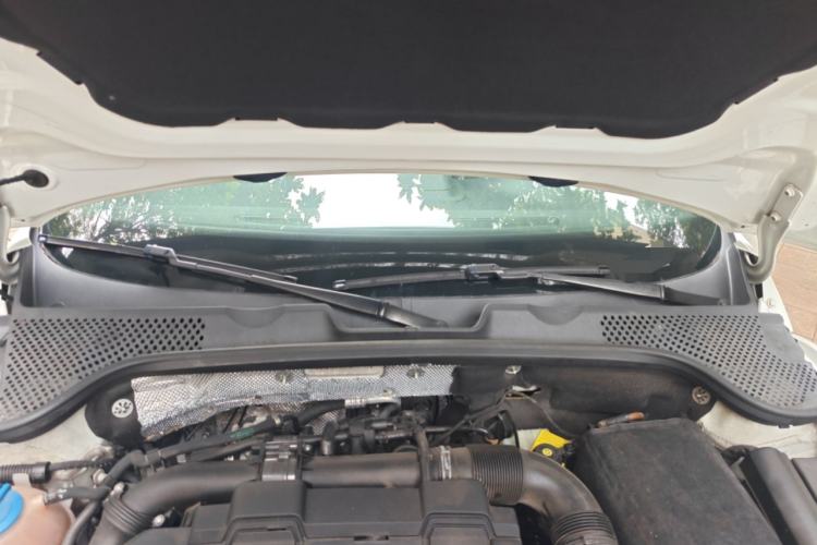 Used Volkswagen Beetle 2013 1.4TSI Fashion Edition Engine Bay
