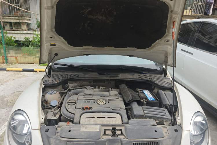 Used Volkswagen Beetle 2013 1.4 TSI Comfort Model Engine Bay