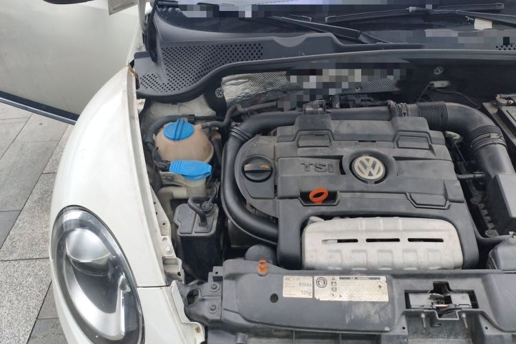 Used Volkswagen Beetle 2013 1.4TSI Luxury Model Engine Bay Right