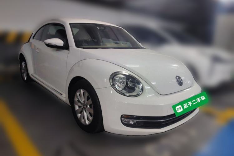 Used Volkswagen Beetle 2013 1.4TSI Fashion Edition Front Right 45 Deg