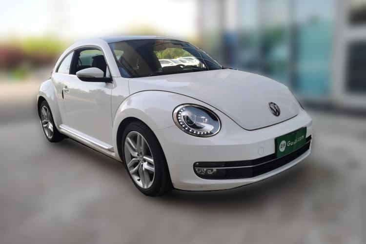Used Volkswagen Beetle 2013 1.4TSI Fashion Edition Front Right 45 Deg