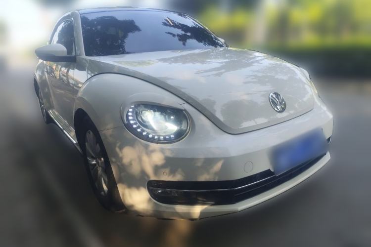 Used Volkswagen Beetle 2013 1.4 TSI Comfort Model Front Right 45 Deg