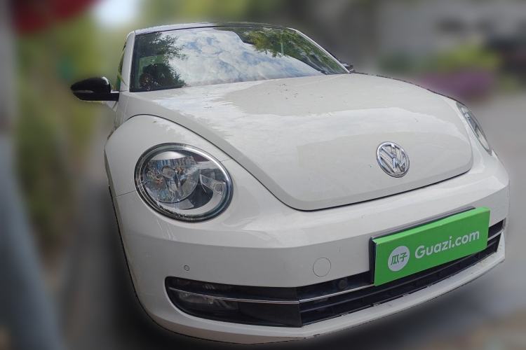 Used Volkswagen Beetle 2013 2.0 TSI Top-Trim Model Front Right 45 Deg