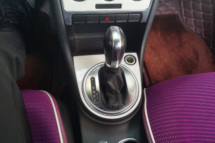 Used Volkswagen Beetle 2013 1.4TSI Fashion Edition Gear Lever