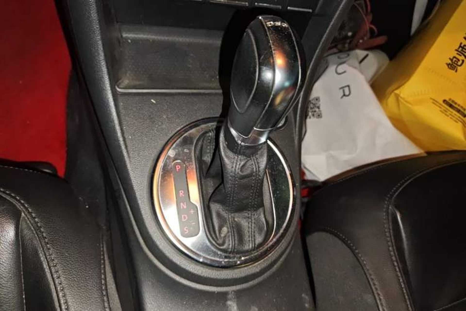 Used Volkswagen Beetle 2013 1.4TSI Luxury Model Gear Lever