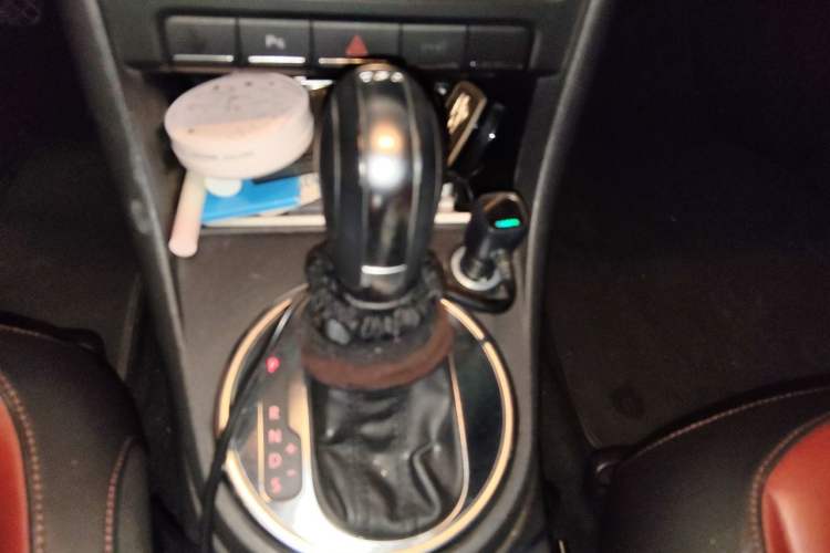 Used Volkswagen Beetle 2013 1.4 TSI Comfort Model Gear Lever