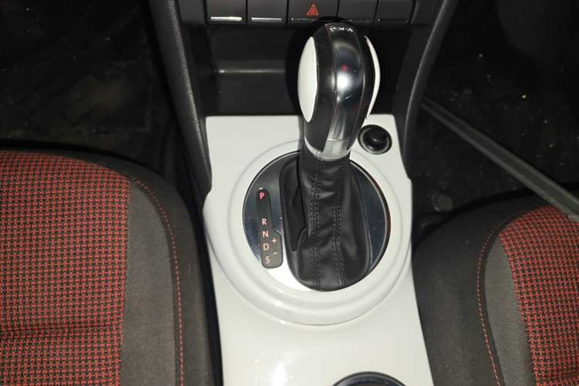 Used Volkswagen Beetle 2013 1.4TSI Fashion Edition Gear Lever