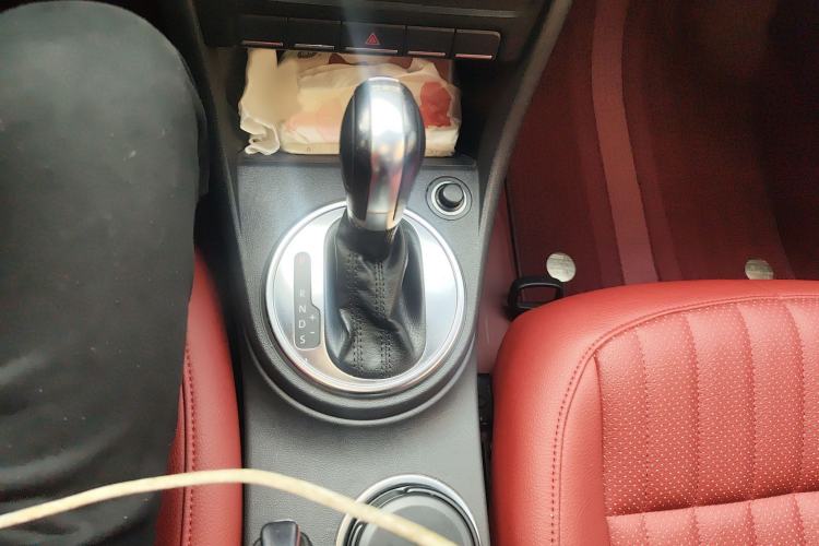 Used Volkswagen Beetle 2013 1.4TSI Fashion Edition Gear Lever