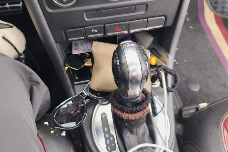 Used Volkswagen Beetle 2013 1.4TSI Luxury Model Gear Lever