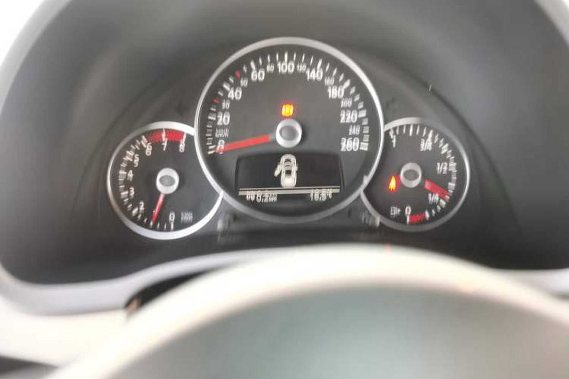 Used Volkswagen Beetle 2013 1.4TSI Fashion Edition Instrument Cluster