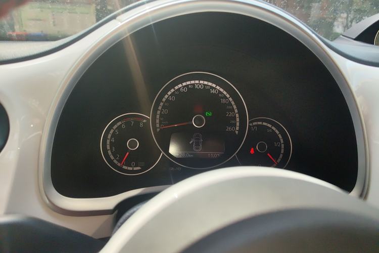 Used Volkswagen Beetle 2013 1.4TSI Fashion Edition Instrument Cluster
