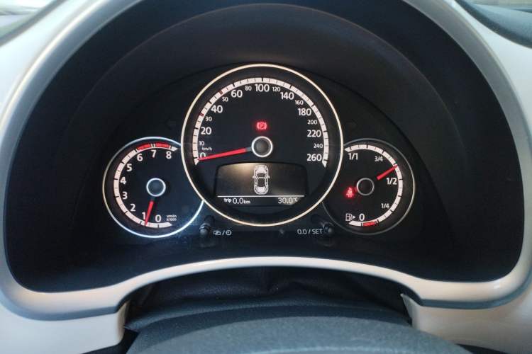Used Volkswagen Beetle 2013 1.2TSI Fashion Edition Instrument Cluster
