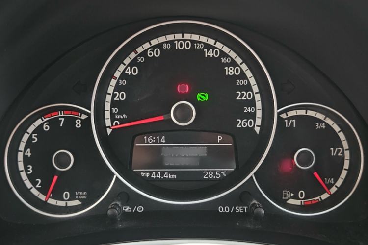 Used Volkswagen Beetle 2013 1.2TSI Comfort Model Interior 1