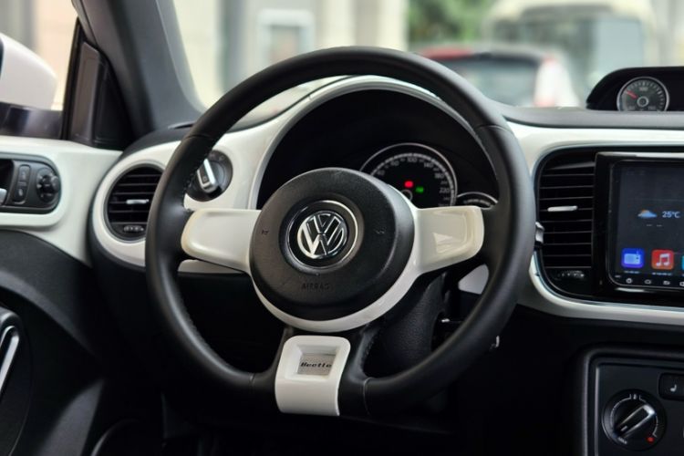Used Volkswagen Beetle 2013 1.2TSI Comfort Model Interior 10