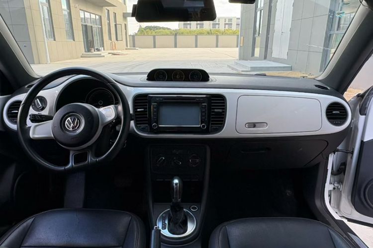Used Volkswagen Beetle 2013 1.4TSI Fashion Edition Interior 12