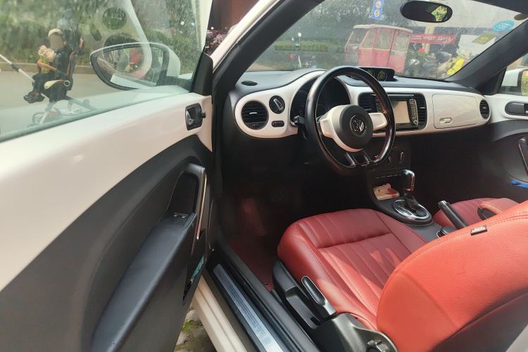 Used Volkswagen Beetle 2013 1.4TSI Fashion Edition Interior 3