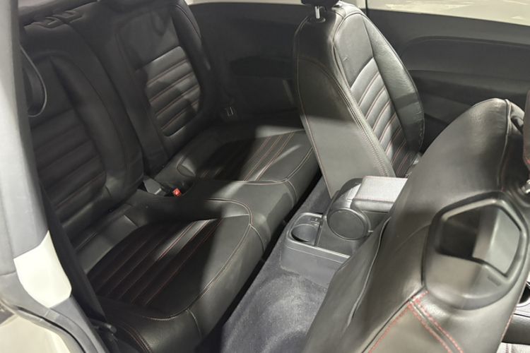 Used Volkswagen Beetle 2013 1.4TSI Fashion Edition Interior 4