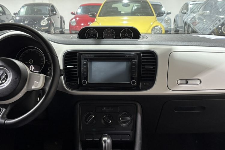 Used Volkswagen Beetle 2013 1.4TSI Fashion Edition Interior 5