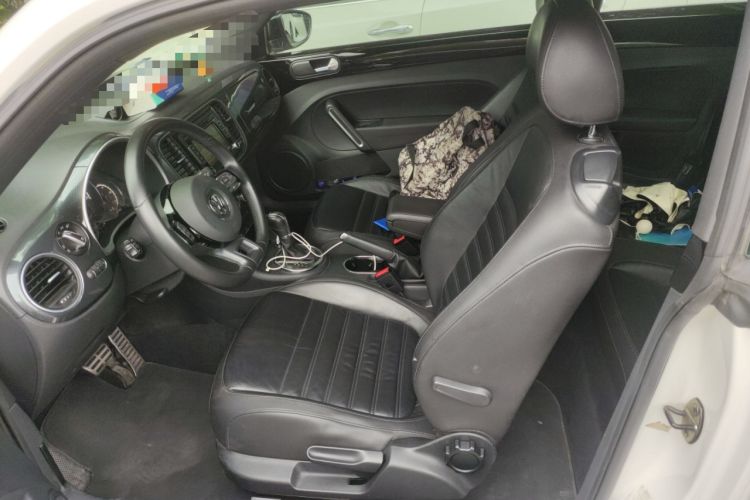 Used Volkswagen Beetle 2013 1.4TSI Luxury Model Left Front Seat
