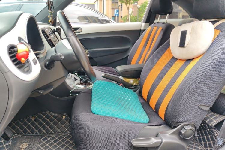 Used Volkswagen Beetle 2013 1.2TSI Fashion Edition Left Front Seat