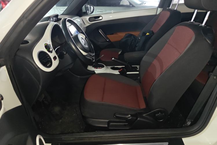Used Volkswagen Beetle 2013 1.4TSI Fashion Edition Left Front Seat