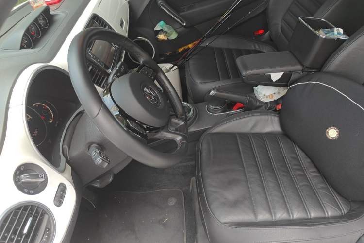 Used Volkswagen Beetle 2013 2.0 TSI Top-Trim Model Left Front Seat