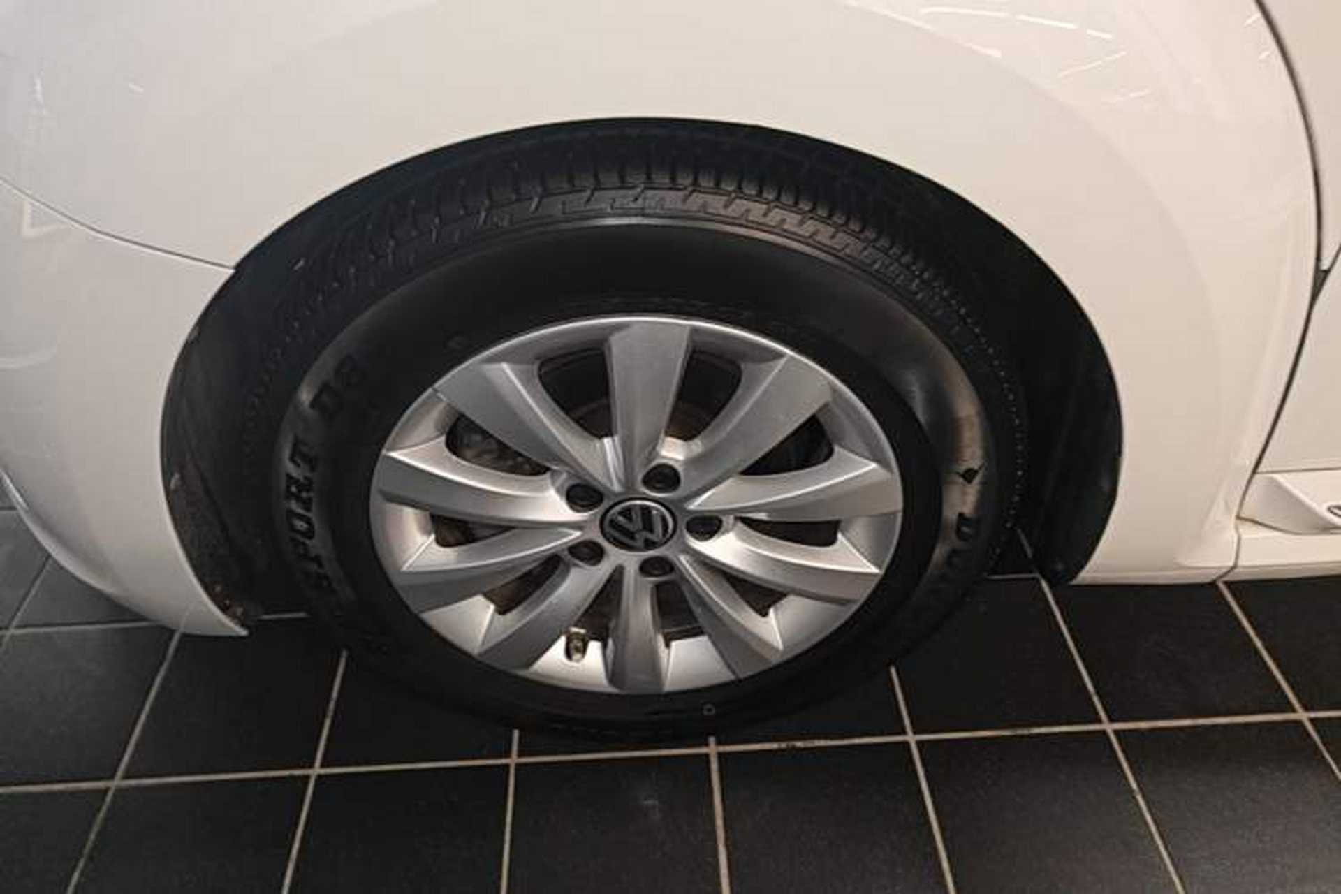 Used Volkswagen Beetle 2013 1.4TSI Fashion Edition Left Front Wheel Hub