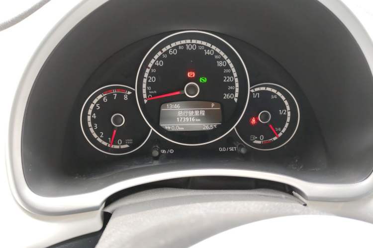 Used Volkswagen Beetle 2013 1.2TSI Comfort Model Odometer Close Up