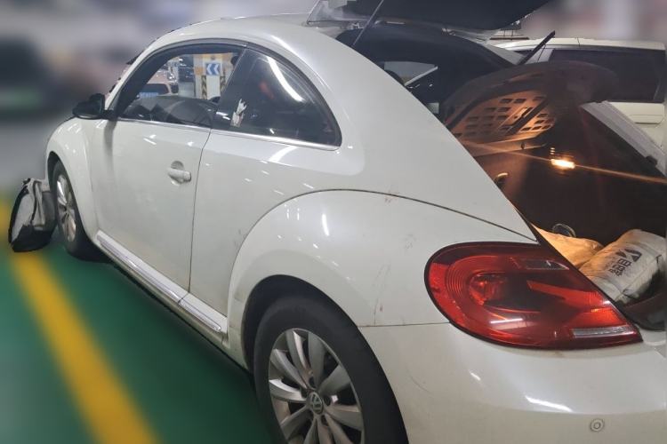 Used Volkswagen Beetle 2013 1.4TSI Fashion Edition Rear Left 45 Deg