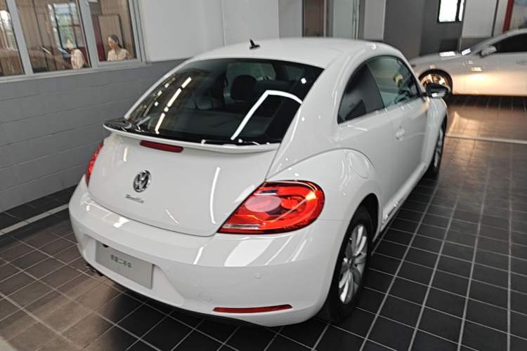 Used Volkswagen Beetle 2013 1.4TSI Fashion Edition Rear Right 45 Deg