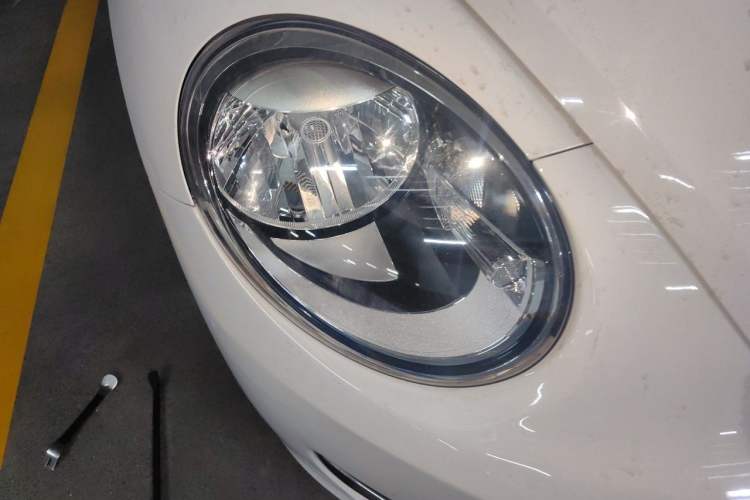Used Volkswagen Beetle 2013 1.4TSI Fashion Edition Right Front Headlight