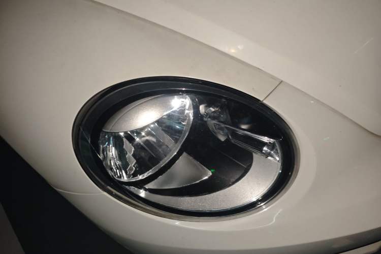 Used Volkswagen Beetle 2013 1.2TSI Fashion Edition Right Front Headlight