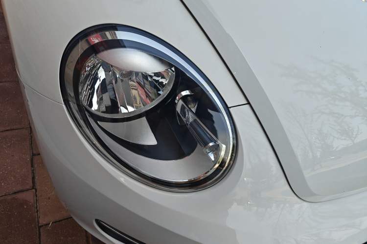 Used Volkswagen Beetle 2013 1.2TSI Fashion Edition Right Front Headlight