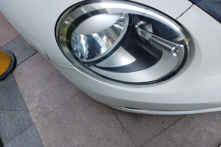 Used Volkswagen Beetle 2013 1.2TSI Fashion Edition Right Front Headlight